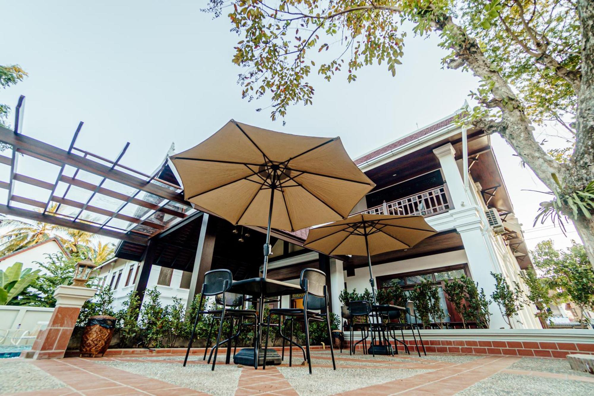 Lux Hotel Luang Prabang Exterior photo